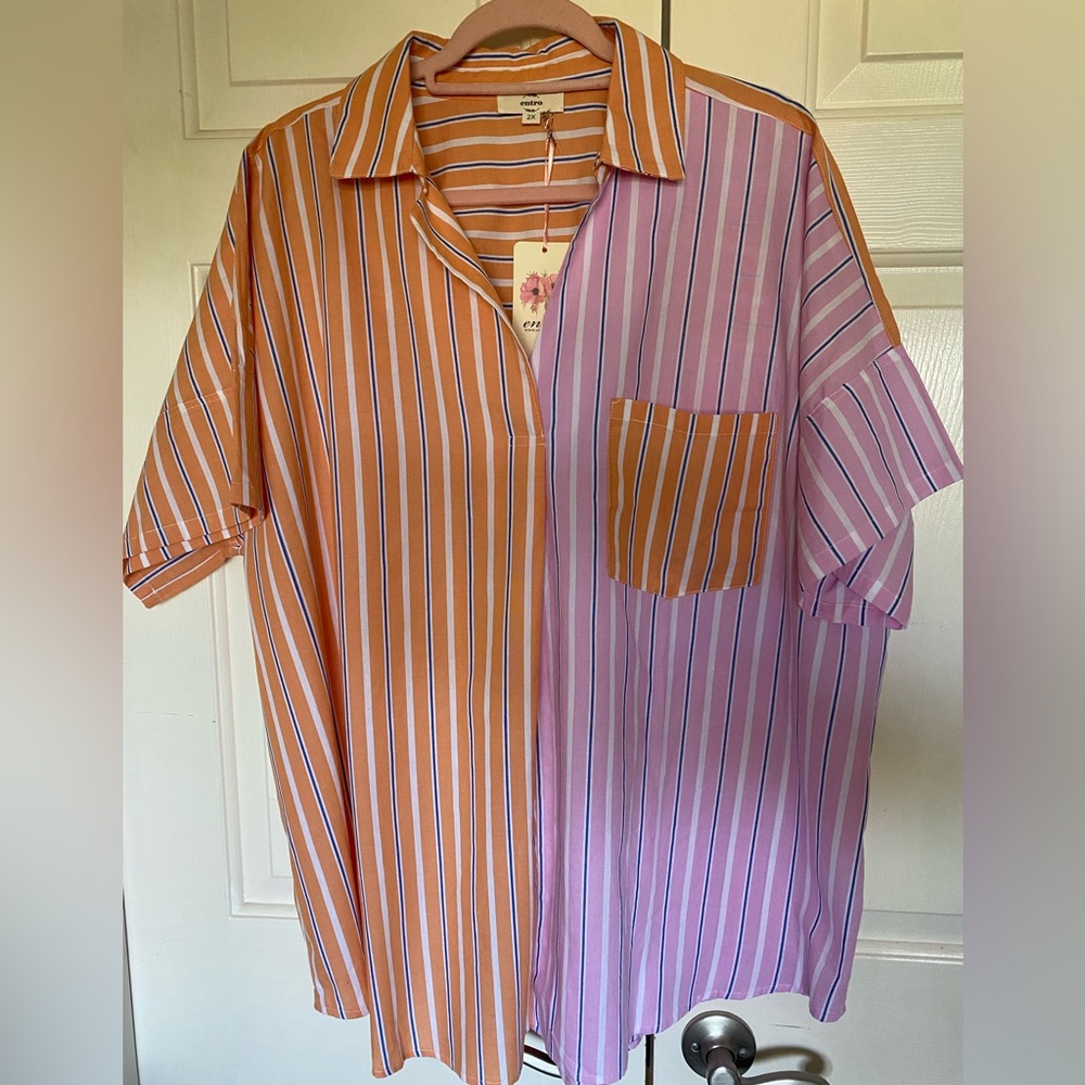 New! Entro Striped Art Top NWT